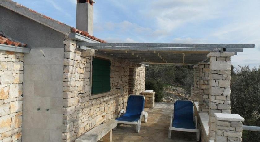 Robinson house in Zrnovo with sea view terrace 4837-1