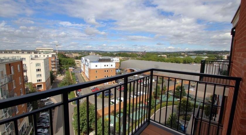 LUXURY 2Bed & 2Bath Apartment Next to London Museum