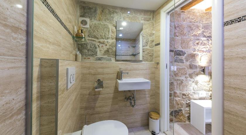 Old Town Pearl Apartment