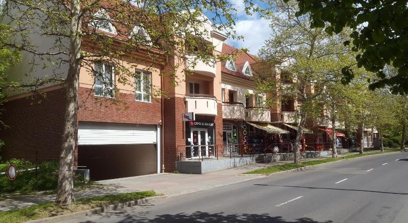 Lola Apartman