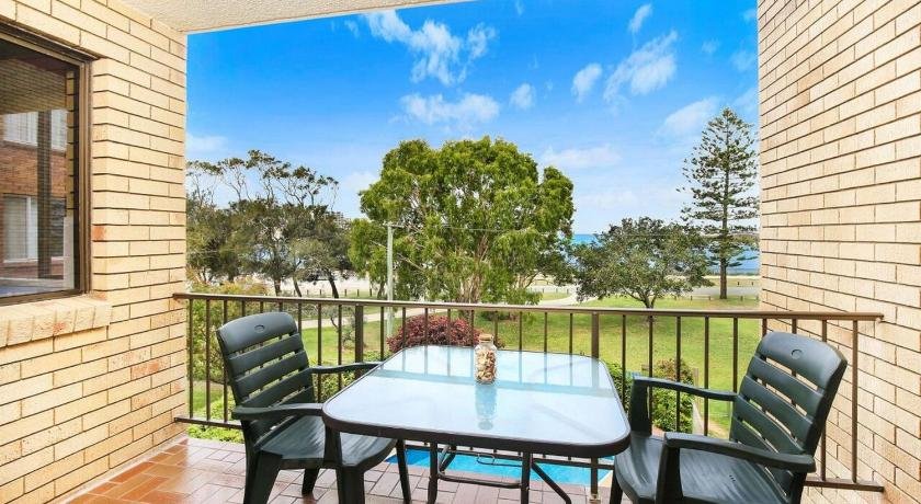 Golden Shores U7 21 Landsborough Parade