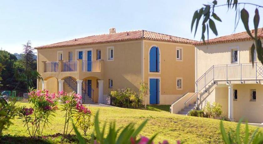 Appartement de 2 chambres a Sainte Maxime avec piscine partagee jardin clos et WiFi