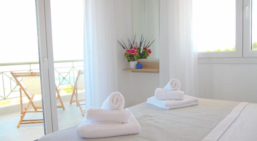 Luxlikehome - Paliouri Sea Lounge
