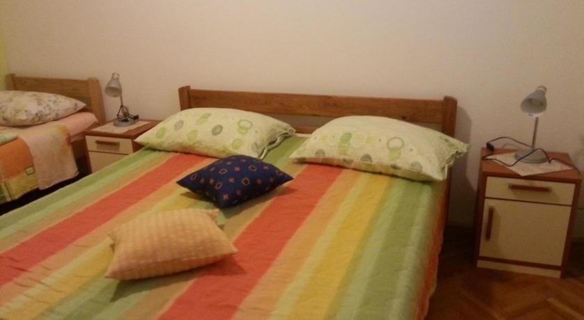 Apartment in Nin with Terrace Air conditioning Wi-Fi 3722-2