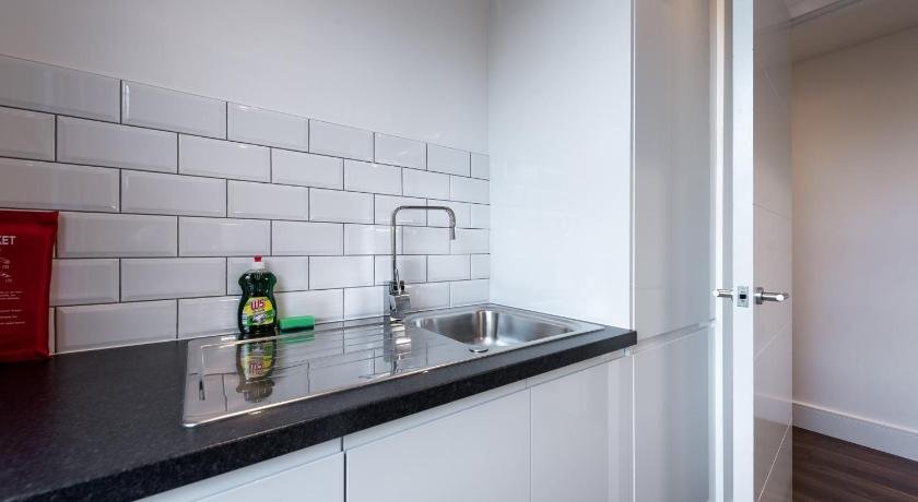 Parkside London Apartment SS3
