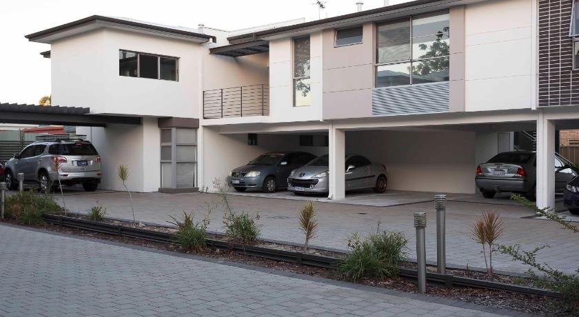 Gerring Court