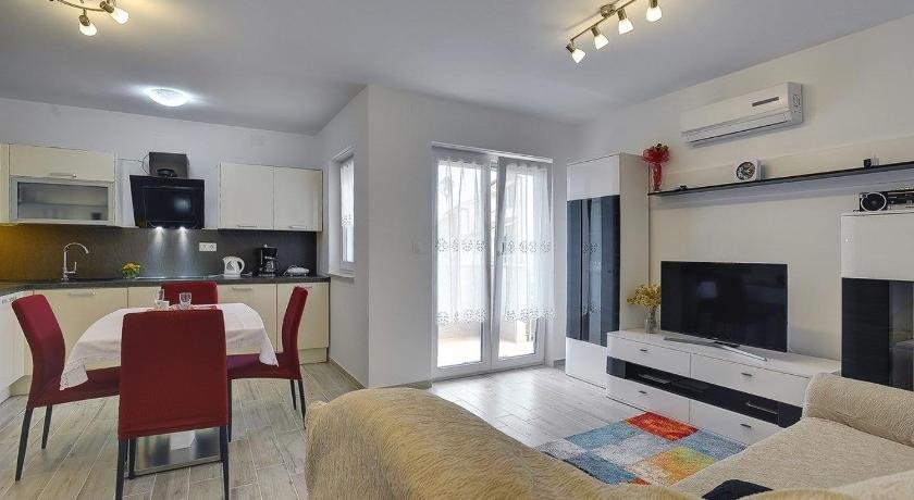 Apartments Elviana