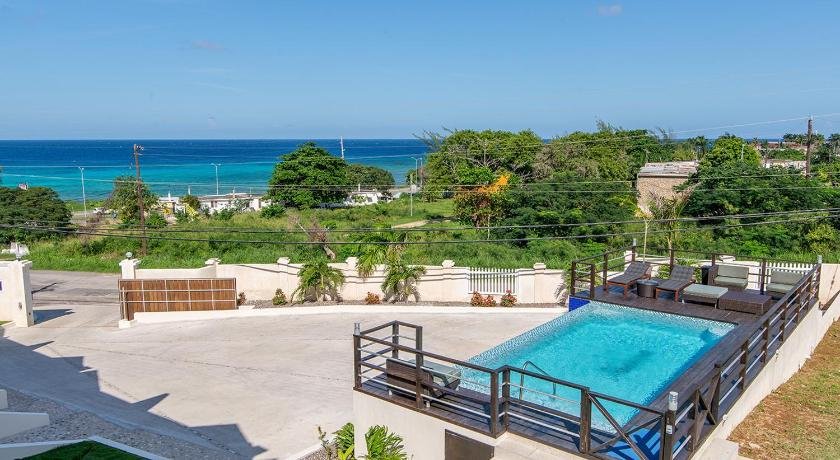 Luxury 2BR Home facing Beach w/Pool Montego Bay 5