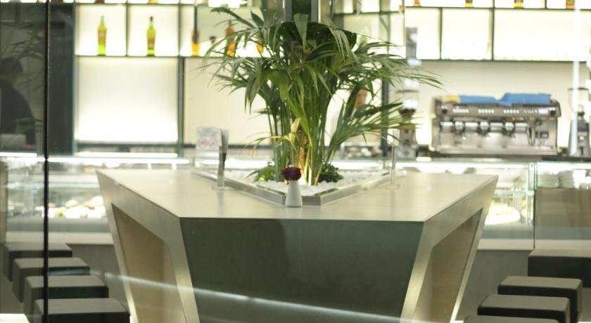 Albes Hotel Fier