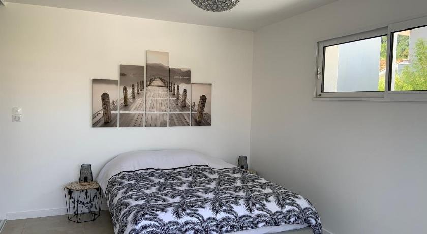 Chambre privee avec terrasse