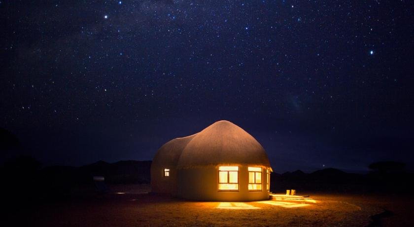 We Kebi Safari Lodge
