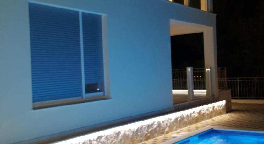 Luxury Villa Star Lights Trogir - heated pool hot tub gym billiard