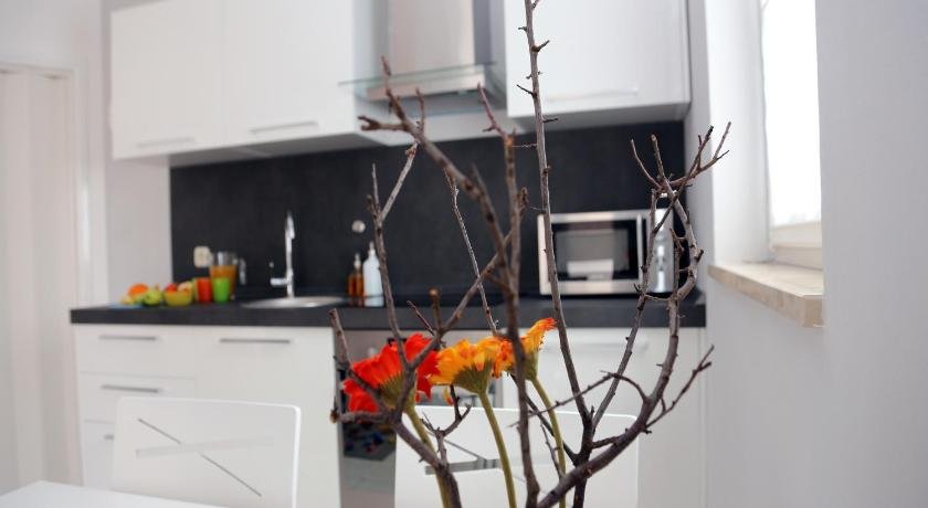 Dandelion Apartment