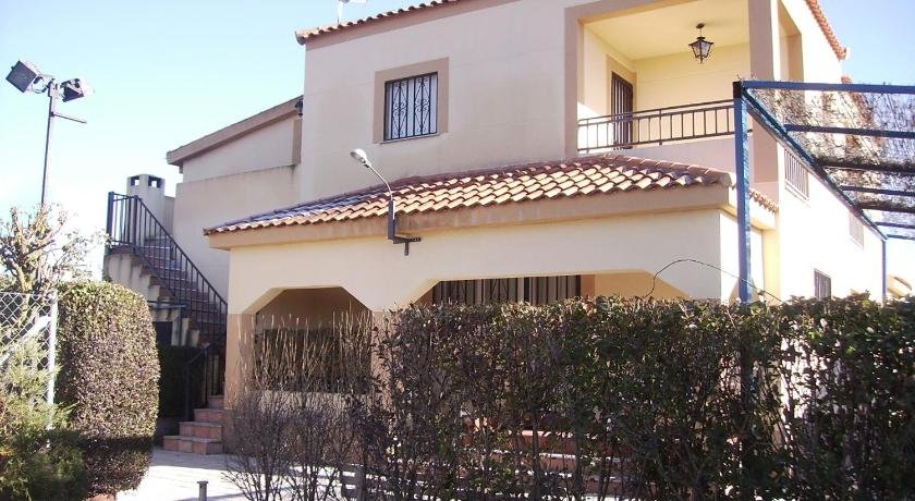 Casa Akay