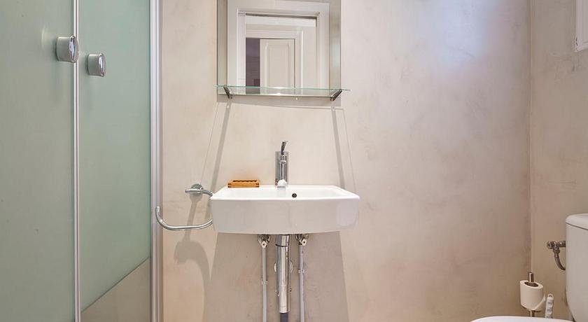 Friendly Rentals Gran Via Style