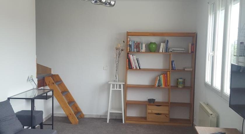 Duplex a 5 min aeroport Orly - 15 min Paris