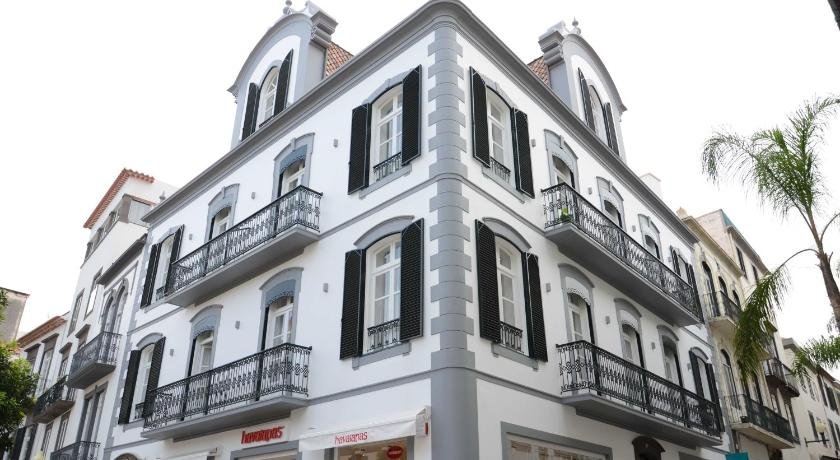 Edificio Charles 206