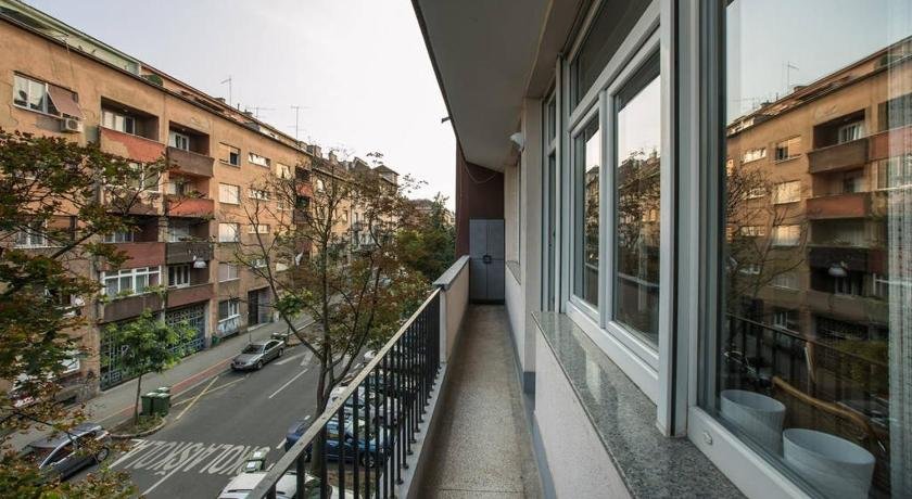 Apartment M49
