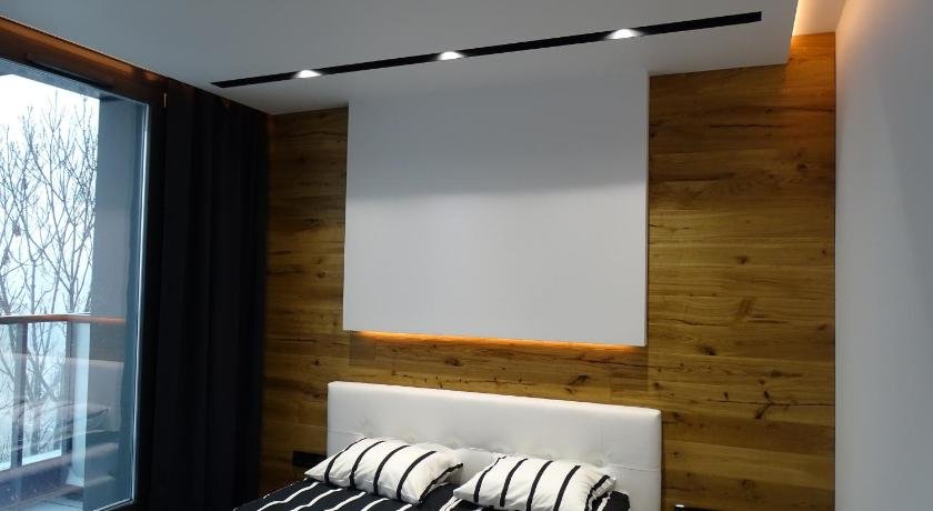 Black Line Apartment