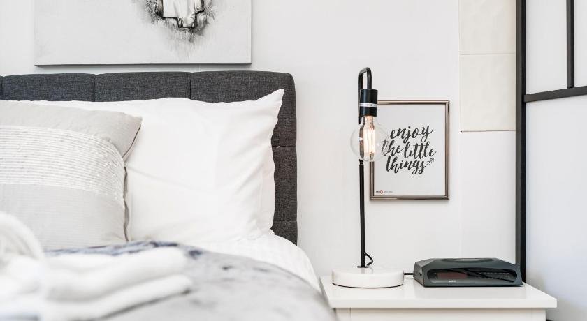 Funky CBD Pad sleeps two perfect