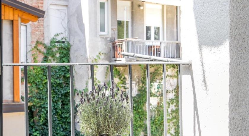 Go2Zagreb Chick Apartment