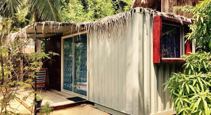 Little Lagoon Hostel