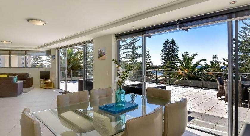 Coast Luxury Apartments 17