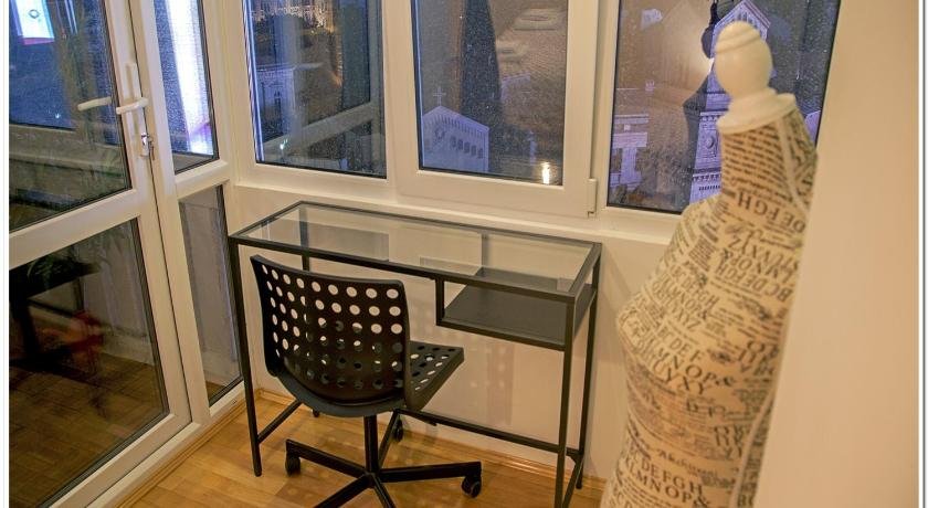 Skyview Old Town Apartment