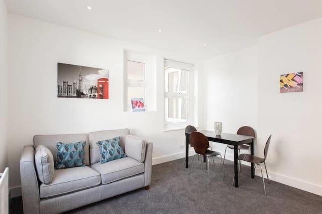Kennington Apartment 1/Apartment