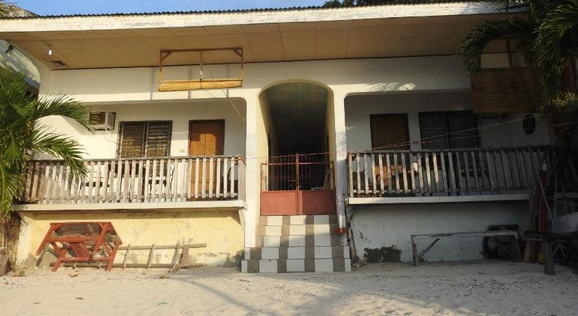 Pacifico Seaside Lodge