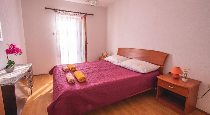 Kristian Apartments