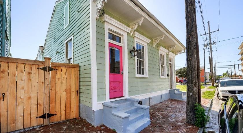 NOLA Cottage
