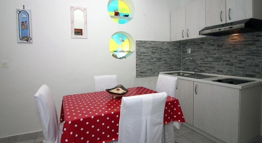 Marina Apartmani Tisno Murter