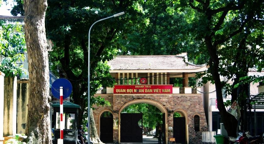 The Tent B&B Hanoi Opera