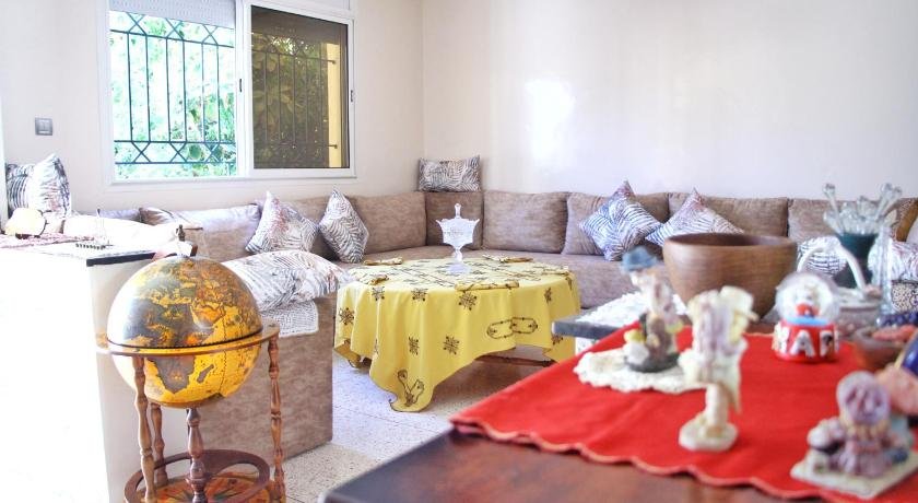 Private Room in Villa House at HostFamily in Rabat