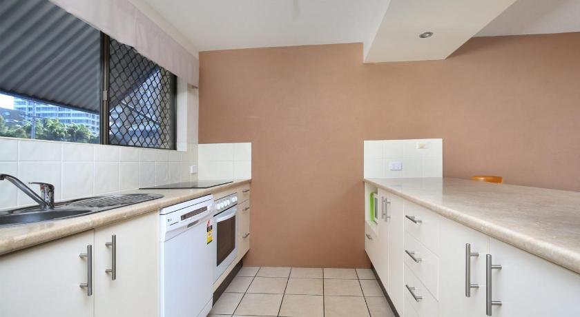 Levuka Unit 4 14 Moreton Pde Kings Beach