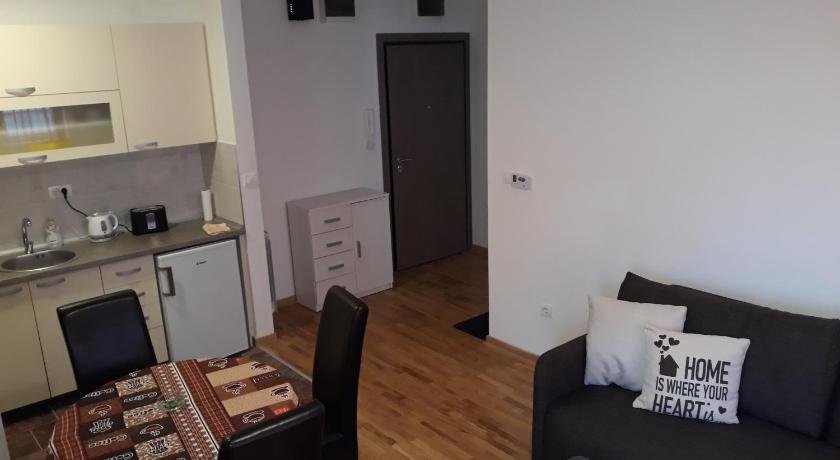 Sweet Apartment 2