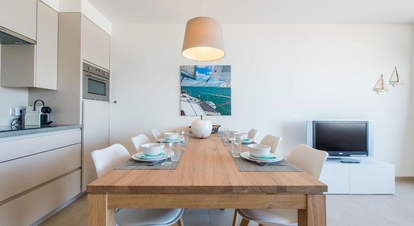 Cosy Studio with Sea View in Ostend
