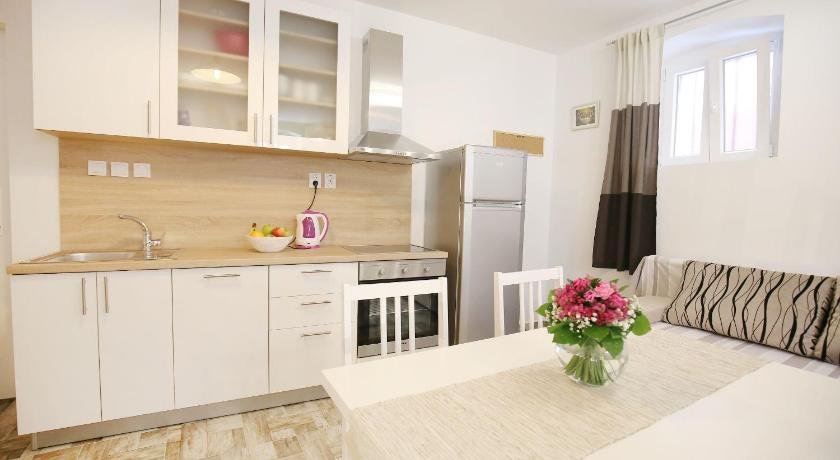 Studio Apartment Laura