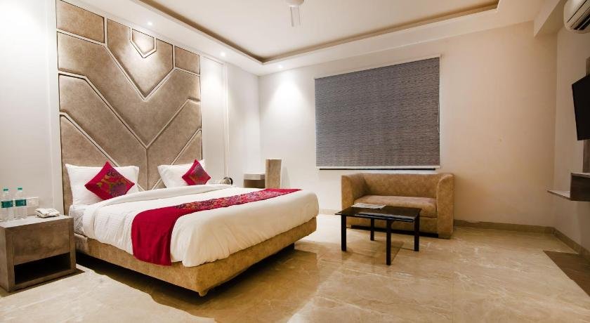 Hotel Lord Grand - Offering 20 Percent Disc on Food and Beverage