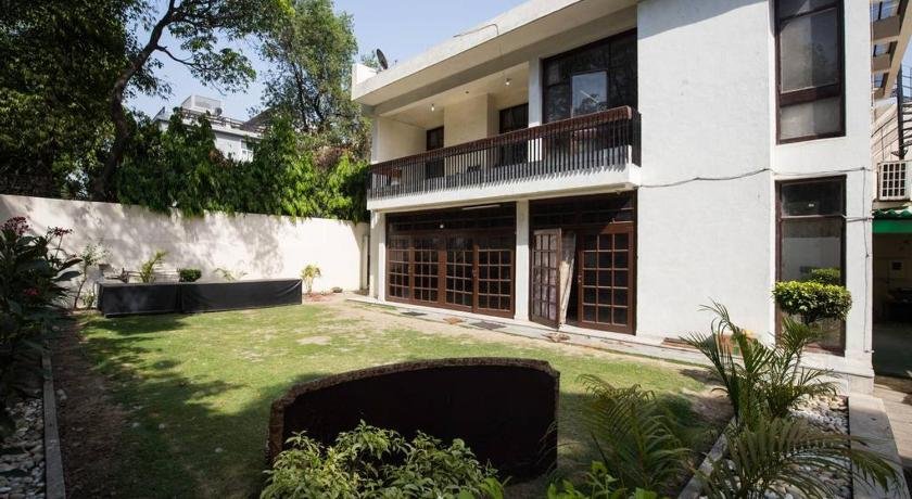 Antilia Villa