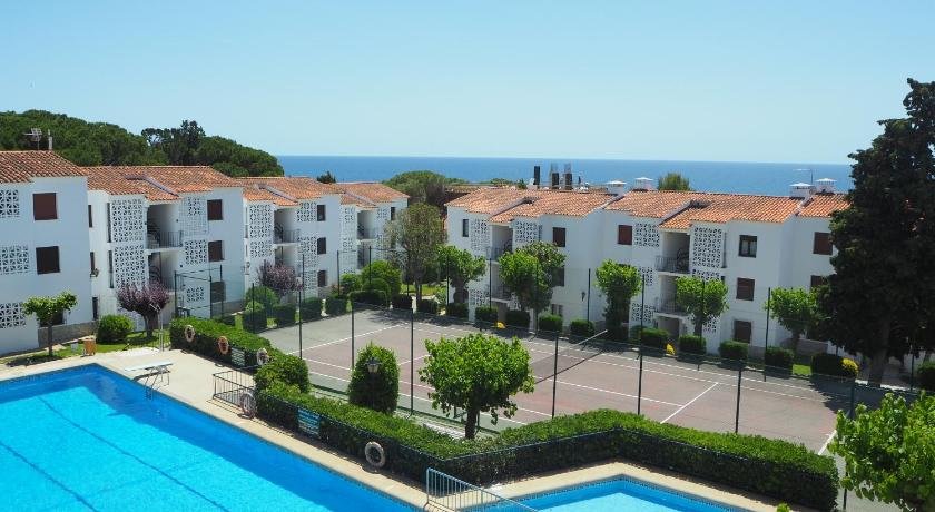 Apartamento en Calella de Palafrugell con vistas al mar piscina y terraza