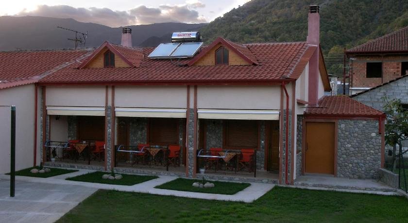 To Konaki Loutraki