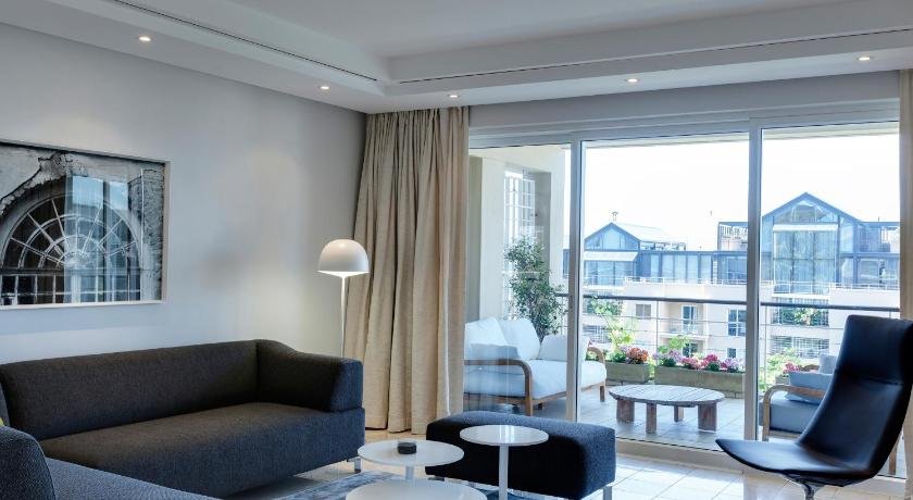 401 Apartment