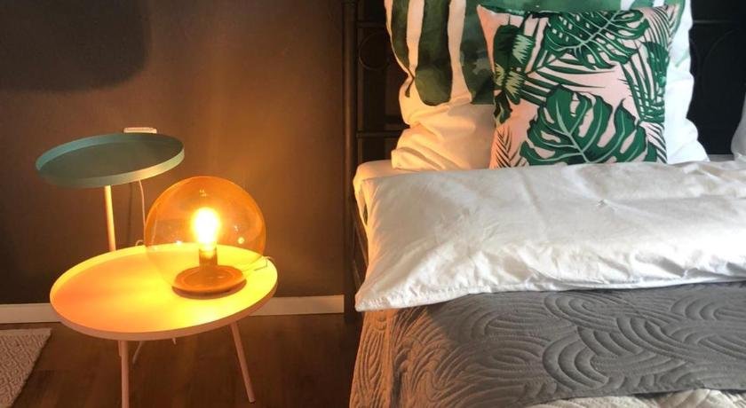 Hen-Coop Inn Appartement mit zwei Schlafzimmern & Netflix