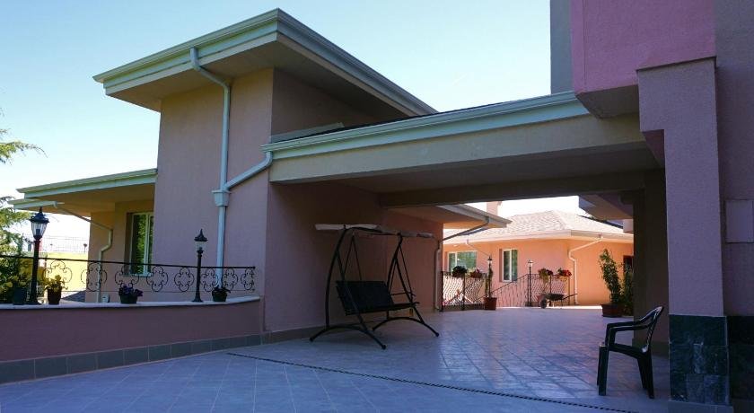 62a Doctor Luben Lazarov Street