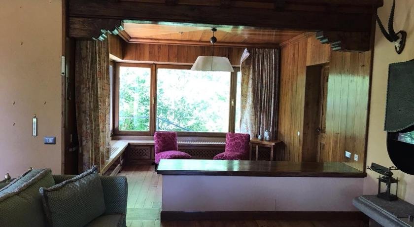 THE CLUB GUEST HOUSE