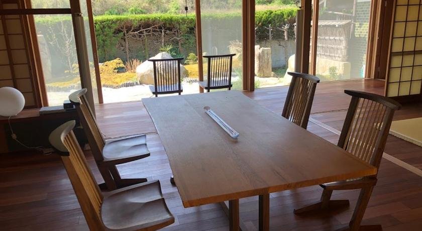 Oki Olive Guesthouse