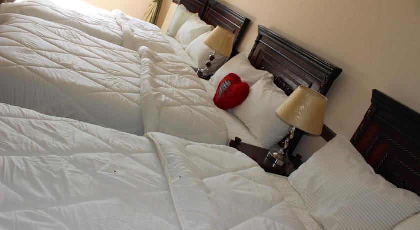Pyramids Family Inn