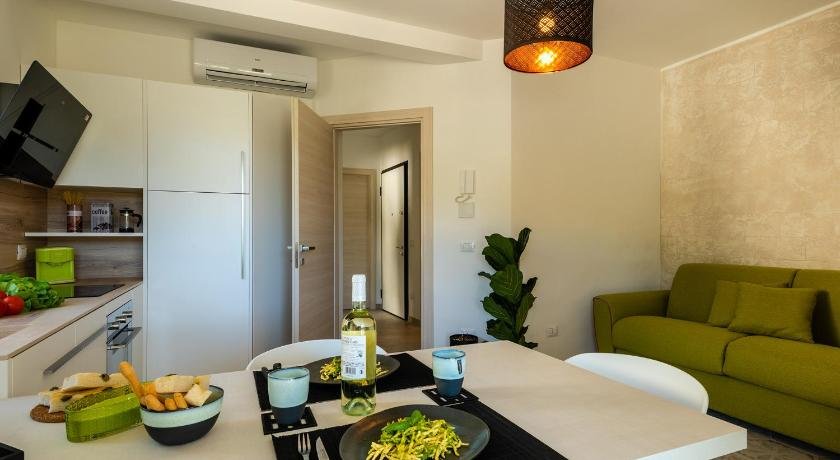 Villa Hanbury with parking and swimming pool in Alassio